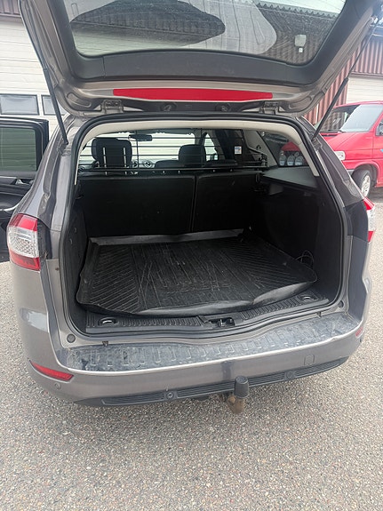 Ford Mondeo 9 of 19