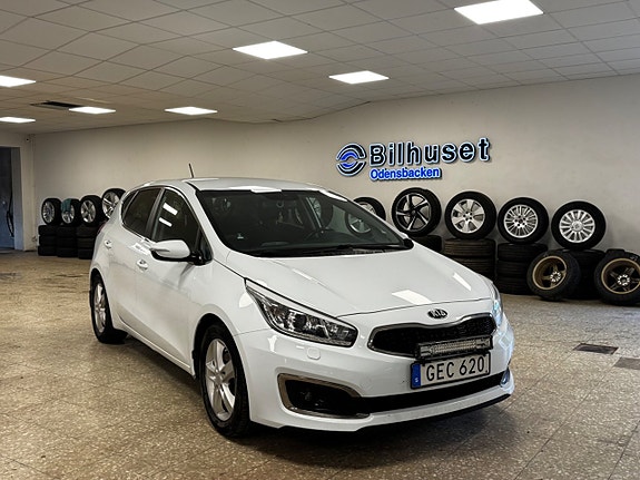 Kia Ceed 2 of 22