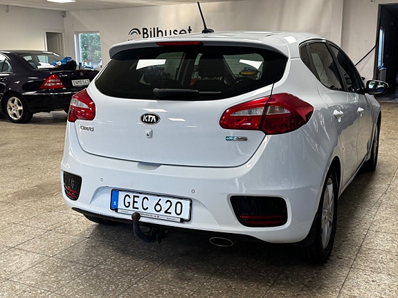 Kia Ceed 14 of 22