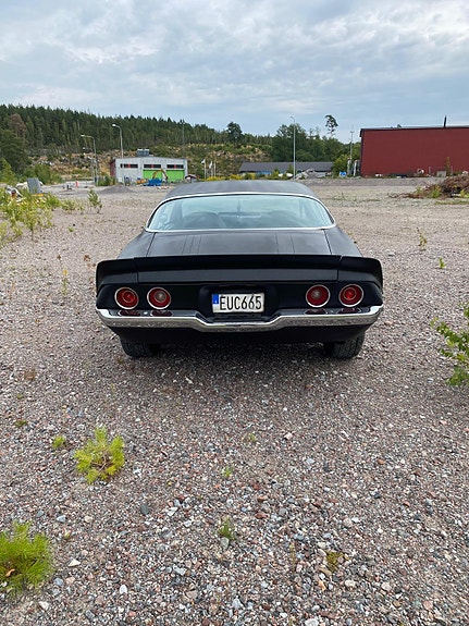 Chevrolet Camaro 4 of 8