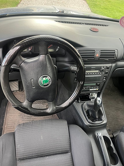 Skoda Superb 6 of 12