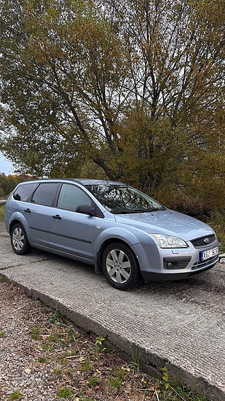 Ford Focus 9 of 9