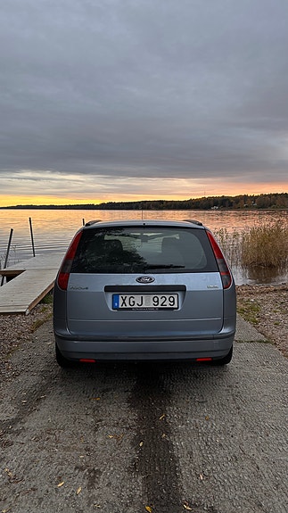 Ford Focus 7 of 9