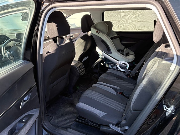 Peugeot 5008 4 of 7