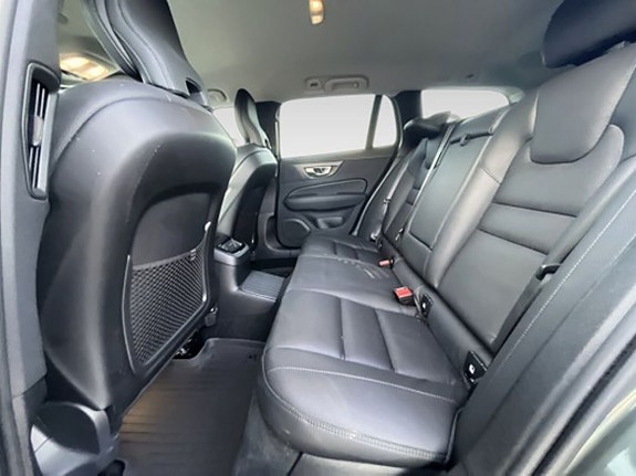 Volvo V60 11 of 20