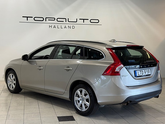 Volvo V60 5 of 17