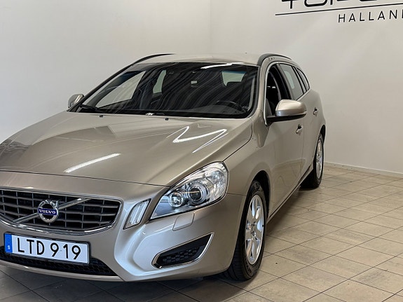 Volvo V60 3 of 17