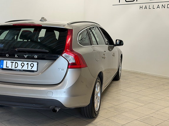 Volvo V60 6 of 17