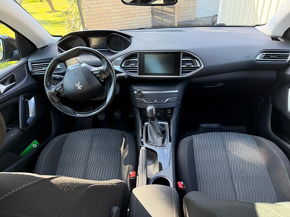 Peugeot 308 SW 5 of 5