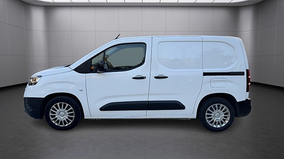 Toyota Proace City 2 of 14