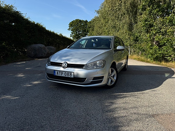 Volkswagen Golf VII 10 of 10