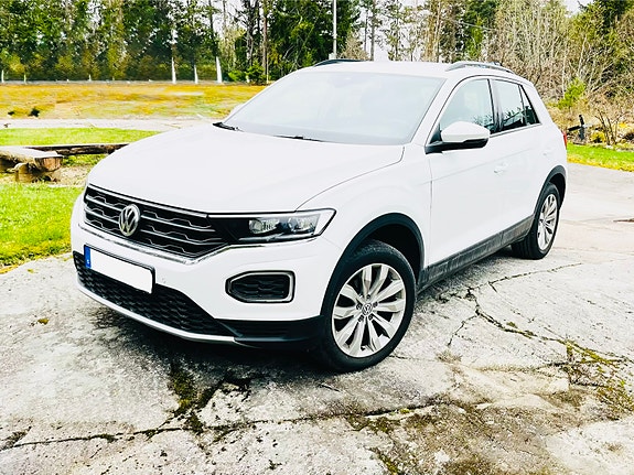 Volkswagen T-Roc 2 of 9