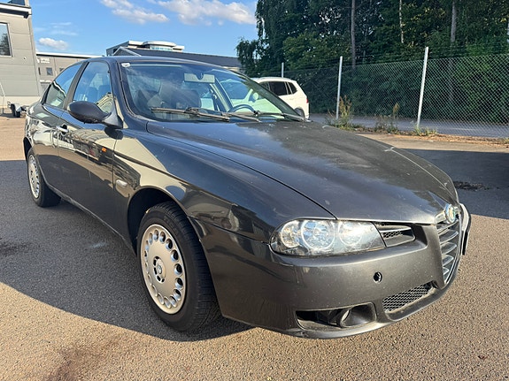 Alfa Romeo 156 2 of 10