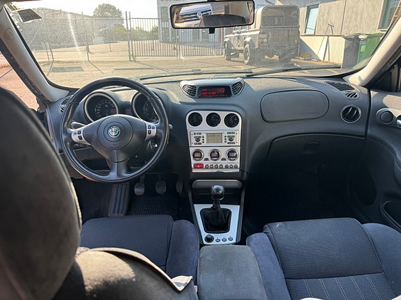 Alfa Romeo 156 8 of 10