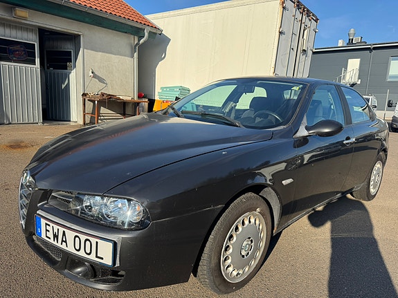 Alfa Romeo 156 3 of 10
