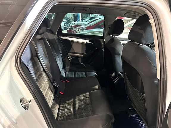 Audi A4 9 of 13