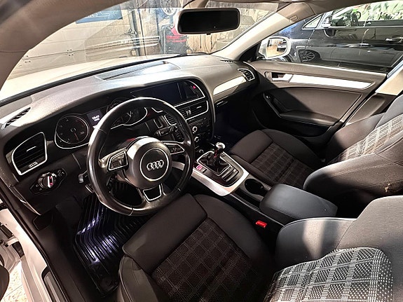 Audi A4 6 of 13