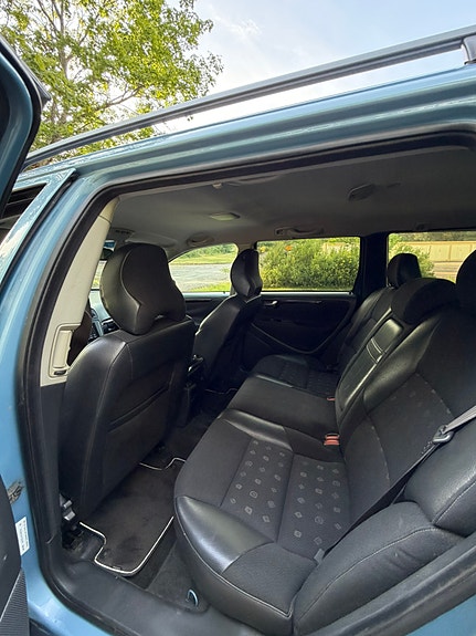 Volvo V70 7 of 7