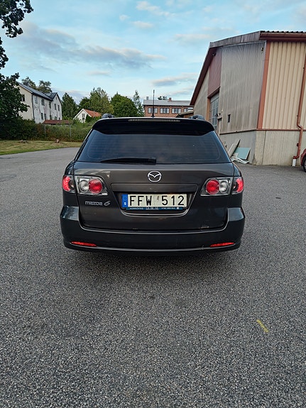 Mazda 6 4 of 8
