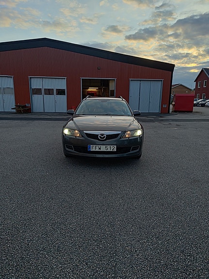 Mazda 6 3 of 8