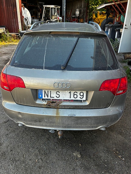 Audi A4 4 of 4