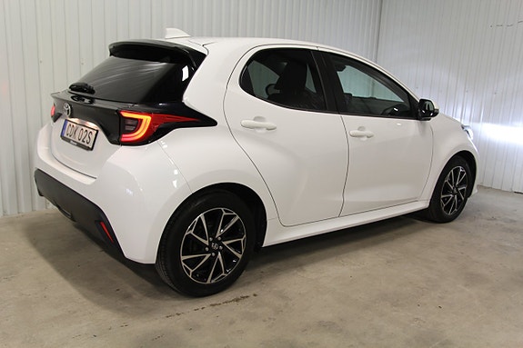 Toyota Yaris 5 of 20