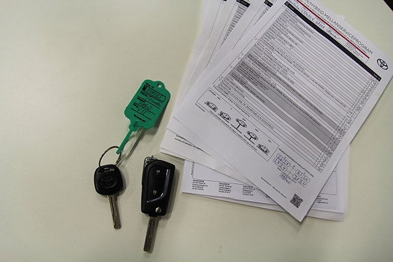 Toyota Yaris 20 of 20