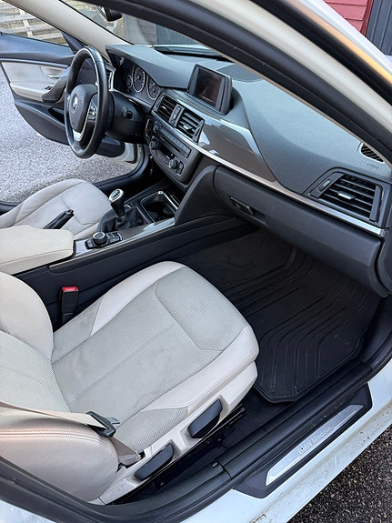 BMW 318d 7 of 9