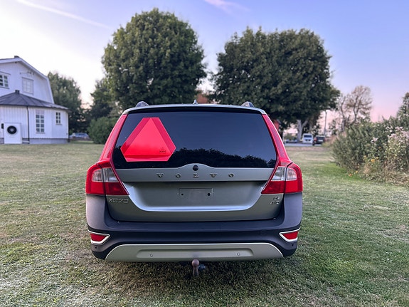 Volvo XC70 4 of 10