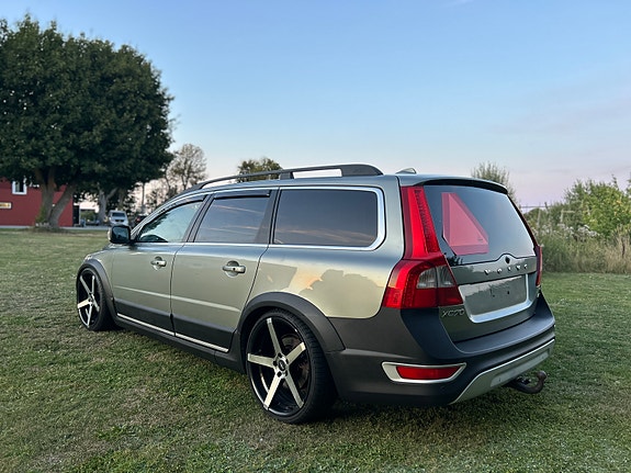 Volvo XC70 5 of 10