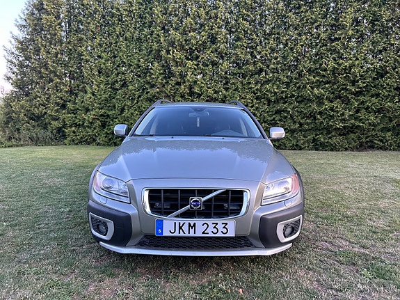 Volvo XC70 8 of 10