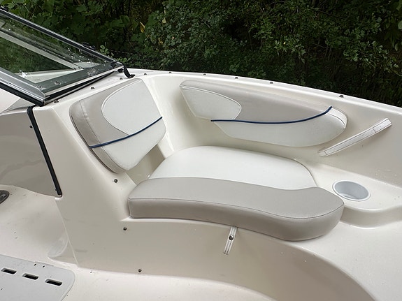Glastron MX175 med 135 hk Volvo Penta 3.0 GLP-E 3 of 23