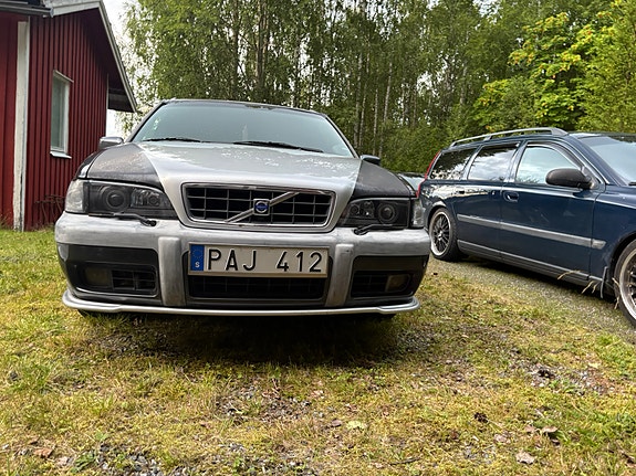 Volvo XC70 7 of 9