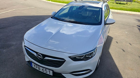 Opel Insignia 2 of 15