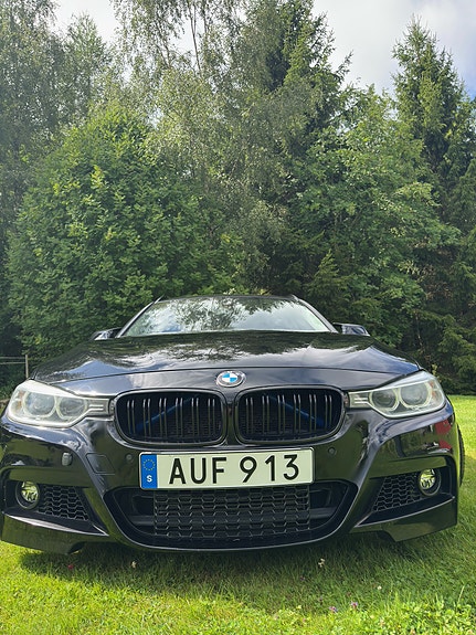 BMW 320d 2 of 11