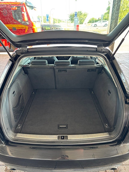 Audi A4 11 of 14