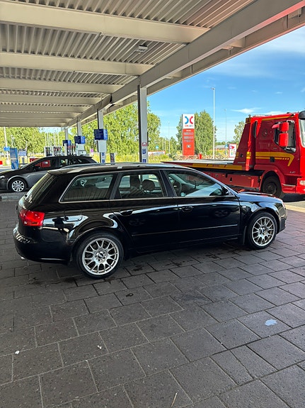 Audi A4 3 of 14
