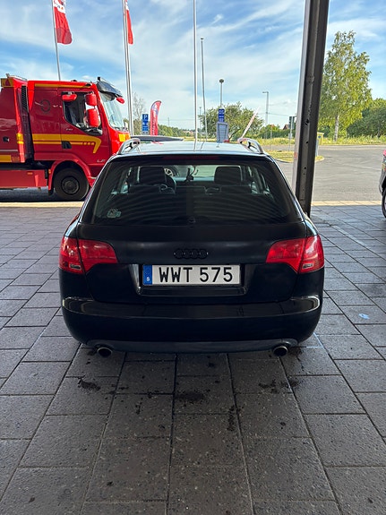 Audi A4 5 of 14