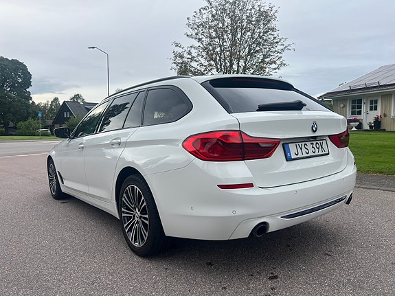BMW 520d 4 of 9
