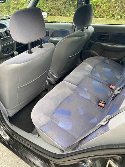 Renault Clio 5 of 6