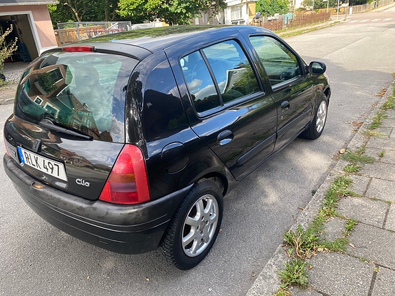 Renault Clio 4 of 6