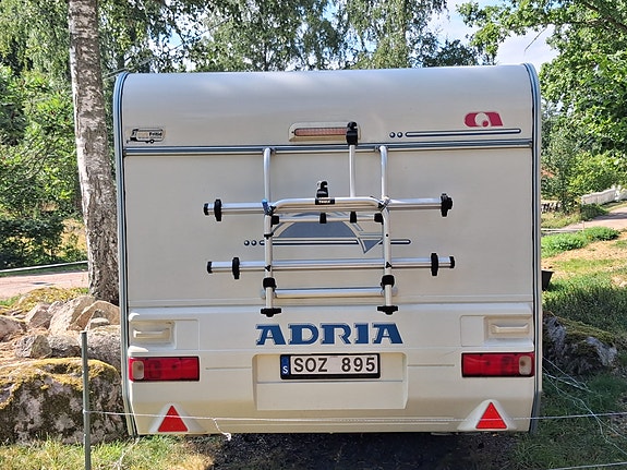 Adria Unica B 562 UL 3 of 12