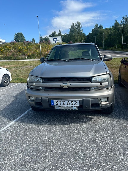 Chevrolet Trailblazer 2 of 3