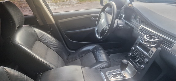 Volvo V70 4 of 7