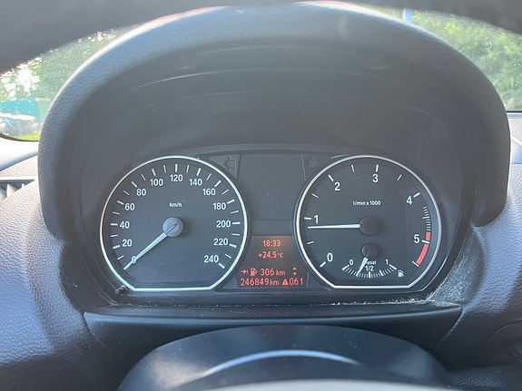 BMW 118d 13 of 15