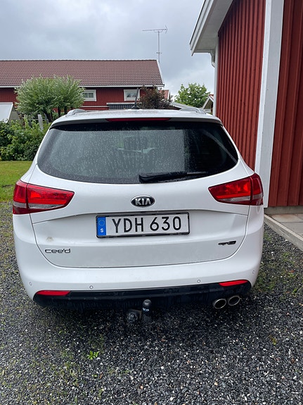 Kia Ceed 4 of 6