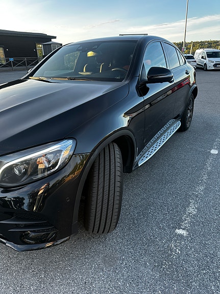 Mercedes-Benz GLC220 d 4 of 21