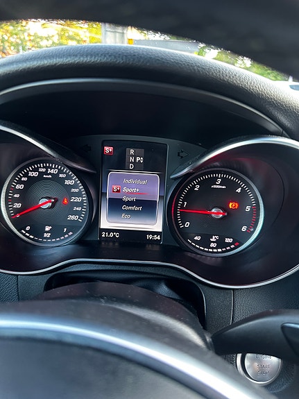 Mercedes-Benz GLC220 d 16 of 21