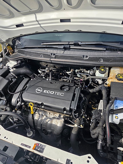 Opel Astra 2 of 7