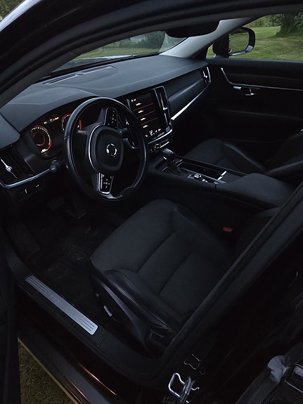 Volvo V90 Cross Country 13 of 14